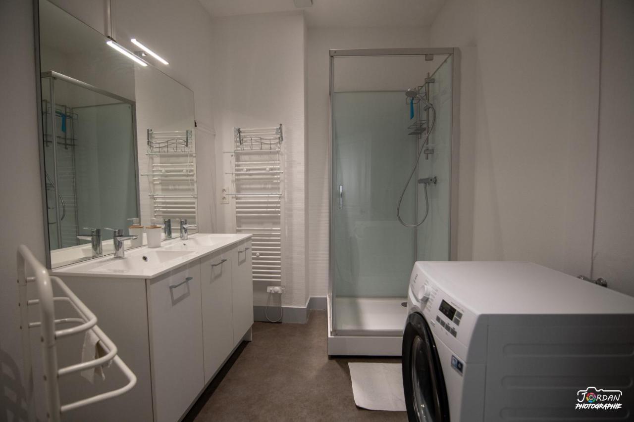 Hyper Centre - 3 Chambres - Gare - Wifi - Cosy Bourg-en-Bresse Ngoại thất bức ảnh