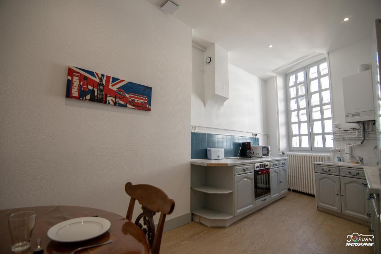 Hyper Centre - 3 Chambres - Gare - Wifi - Cosy Bourg-en-Bresse Ngoại thất bức ảnh