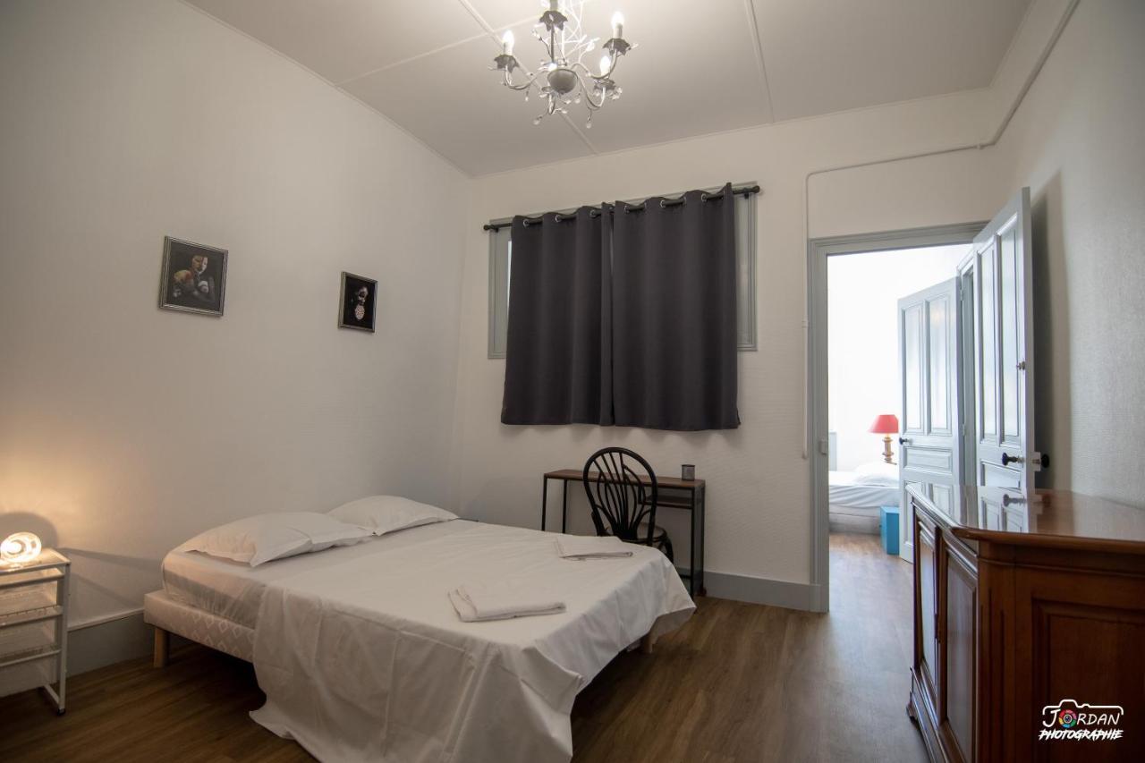 Hyper Centre - 3 Chambres - Gare - Wifi - Cosy Bourg-en-Bresse Ngoại thất bức ảnh