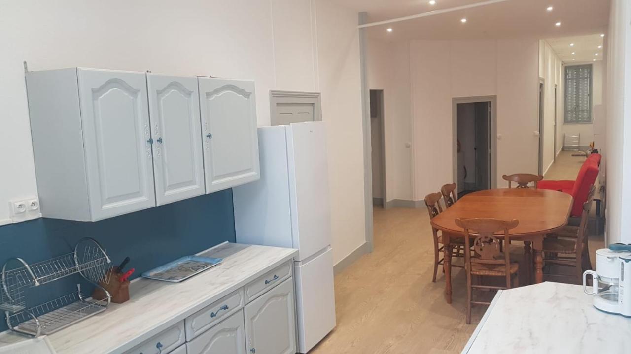 Hyper Centre - 3 Chambres - Gare - Wifi - Cosy Bourg-en-Bresse Ngoại thất bức ảnh