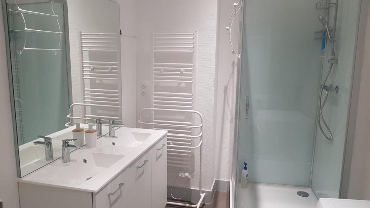 Hyper Centre - 3 Chambres - Gare - Wifi - Cosy Bourg-en-Bresse Ngoại thất bức ảnh