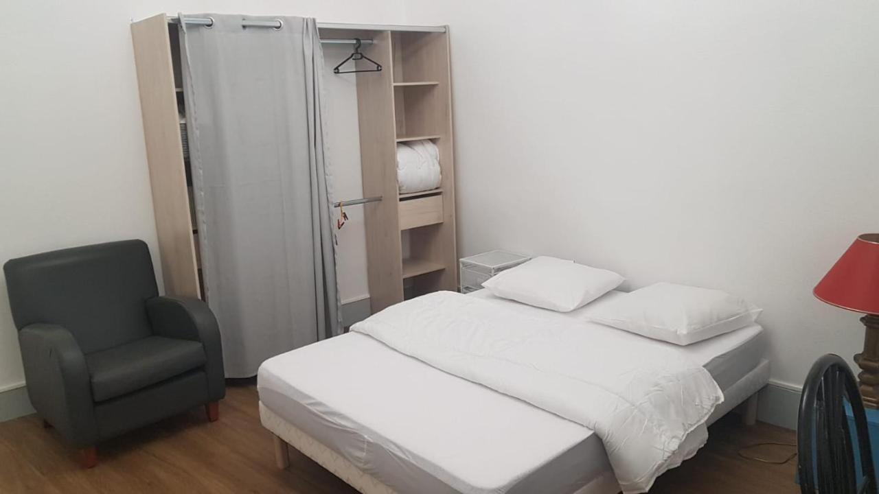 Hyper Centre - 3 Chambres - Gare - Wifi - Cosy Bourg-en-Bresse Ngoại thất bức ảnh